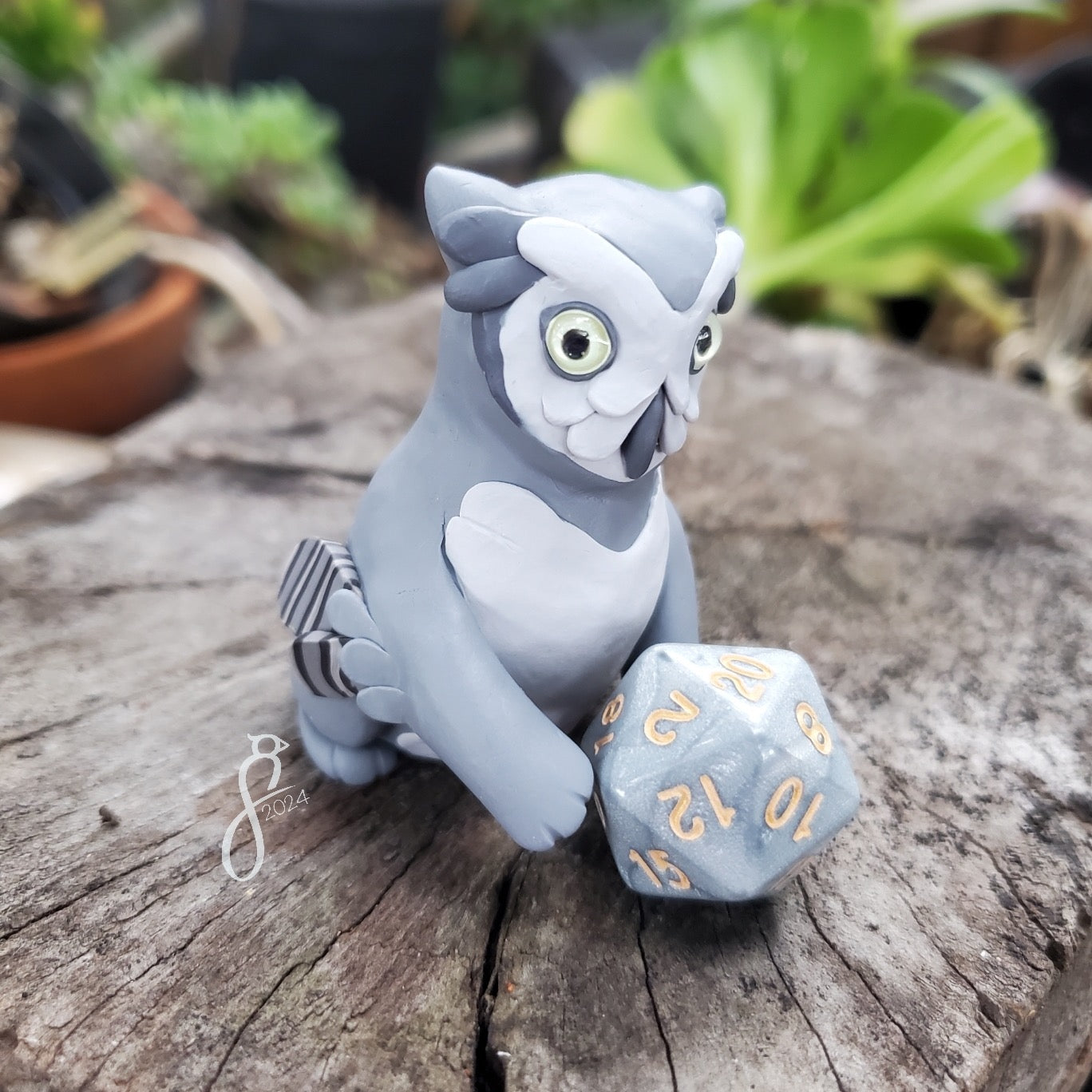 Grey Screech Owlbear Dice Guardian