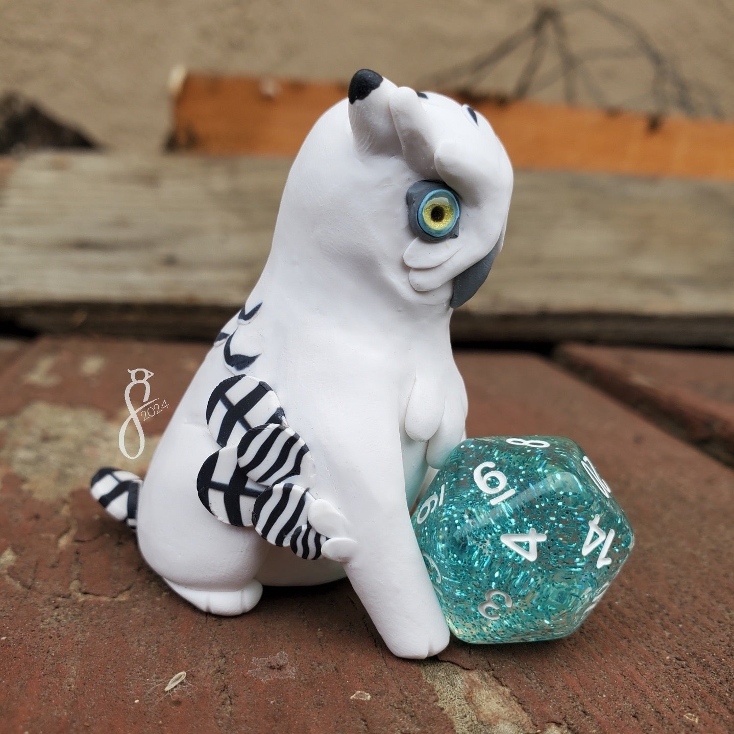 Snow Owlbear Dice Guardian