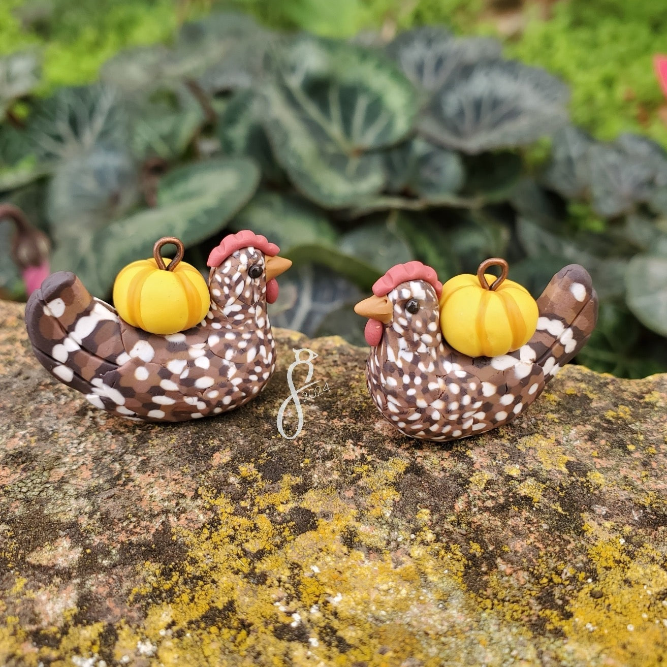 Speckled Pumpkin Chicken Charm